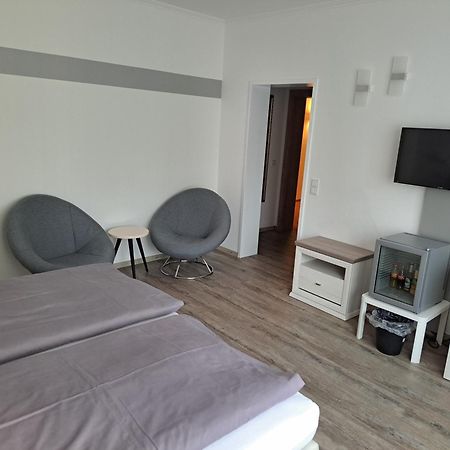 Hotel Angerland Garni ラーティンゲン エクステリア 写真