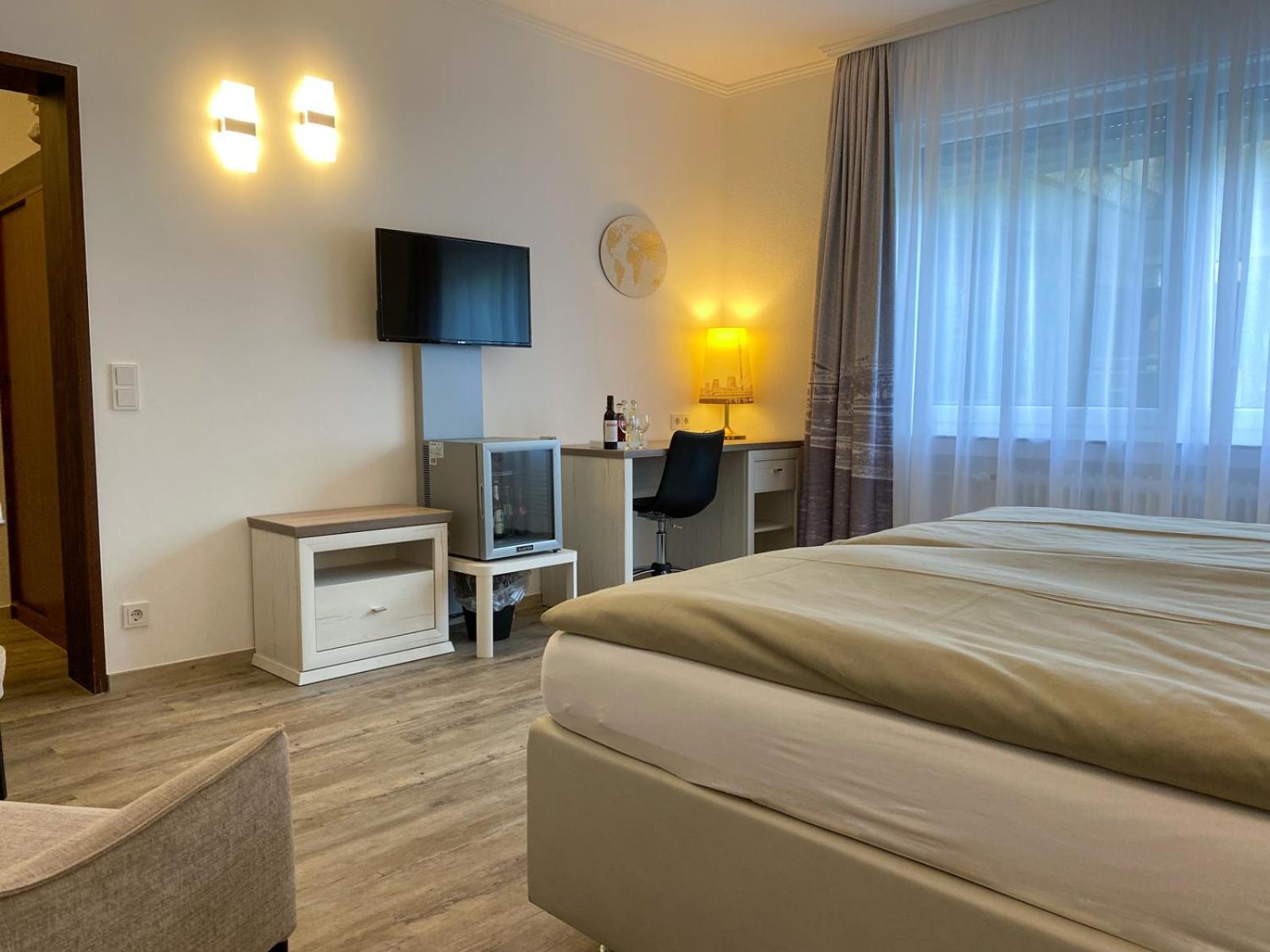 Hotel Angerland Garni ラーティンゲン エクステリア 写真