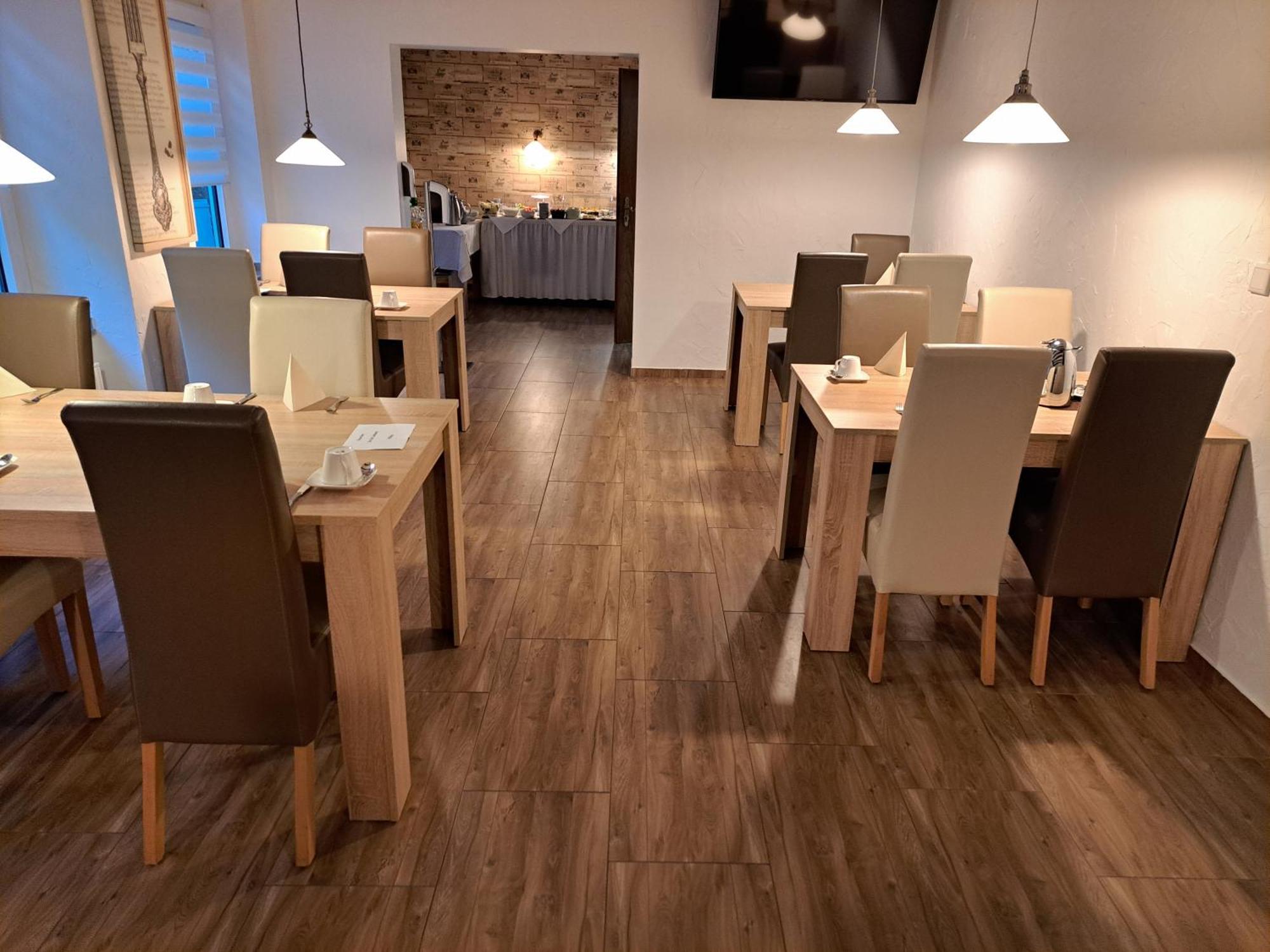 Hotel Angerland Garni ラーティンゲン エクステリア 写真