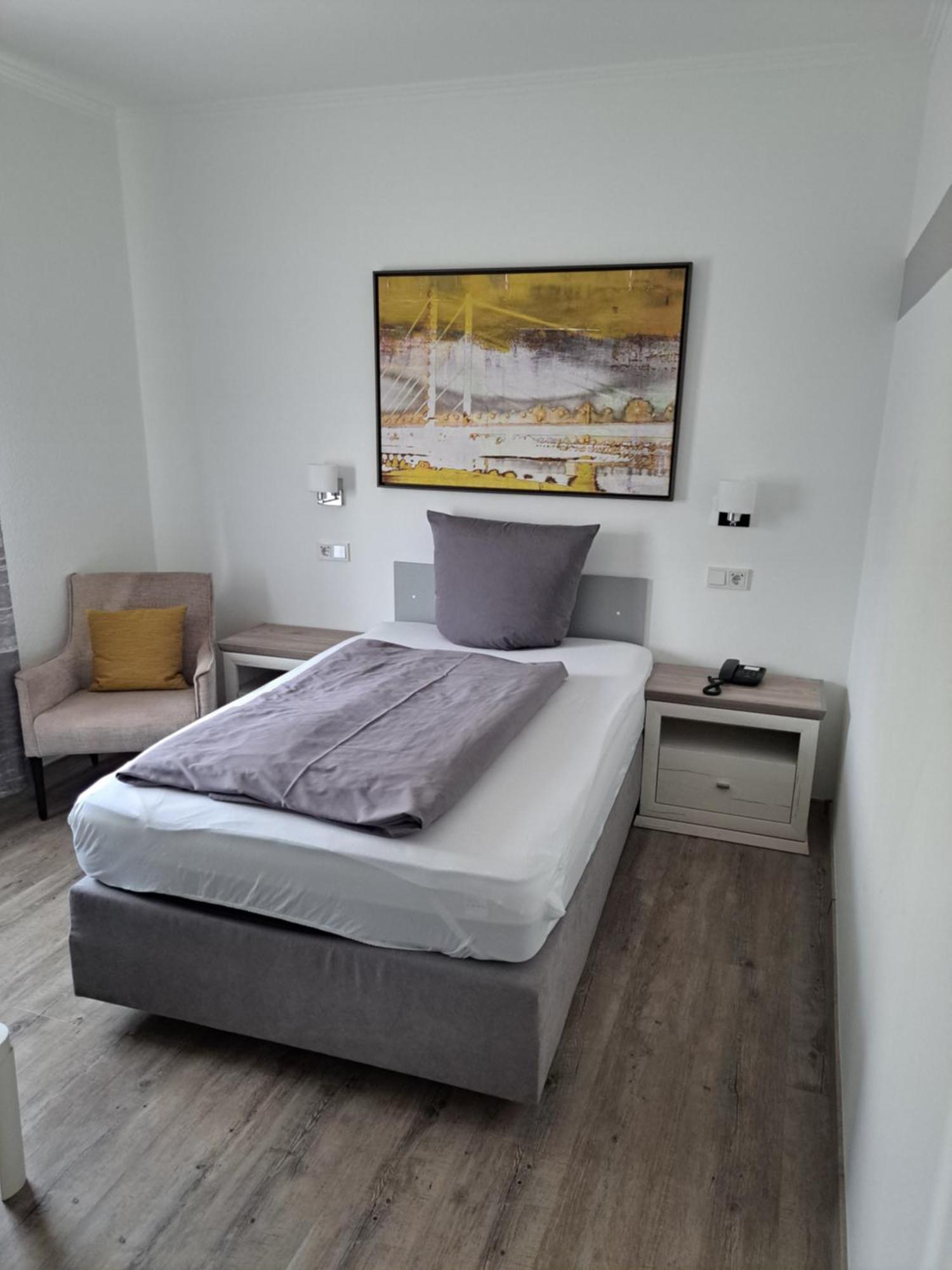 Hotel Angerland Garni ラーティンゲン エクステリア 写真