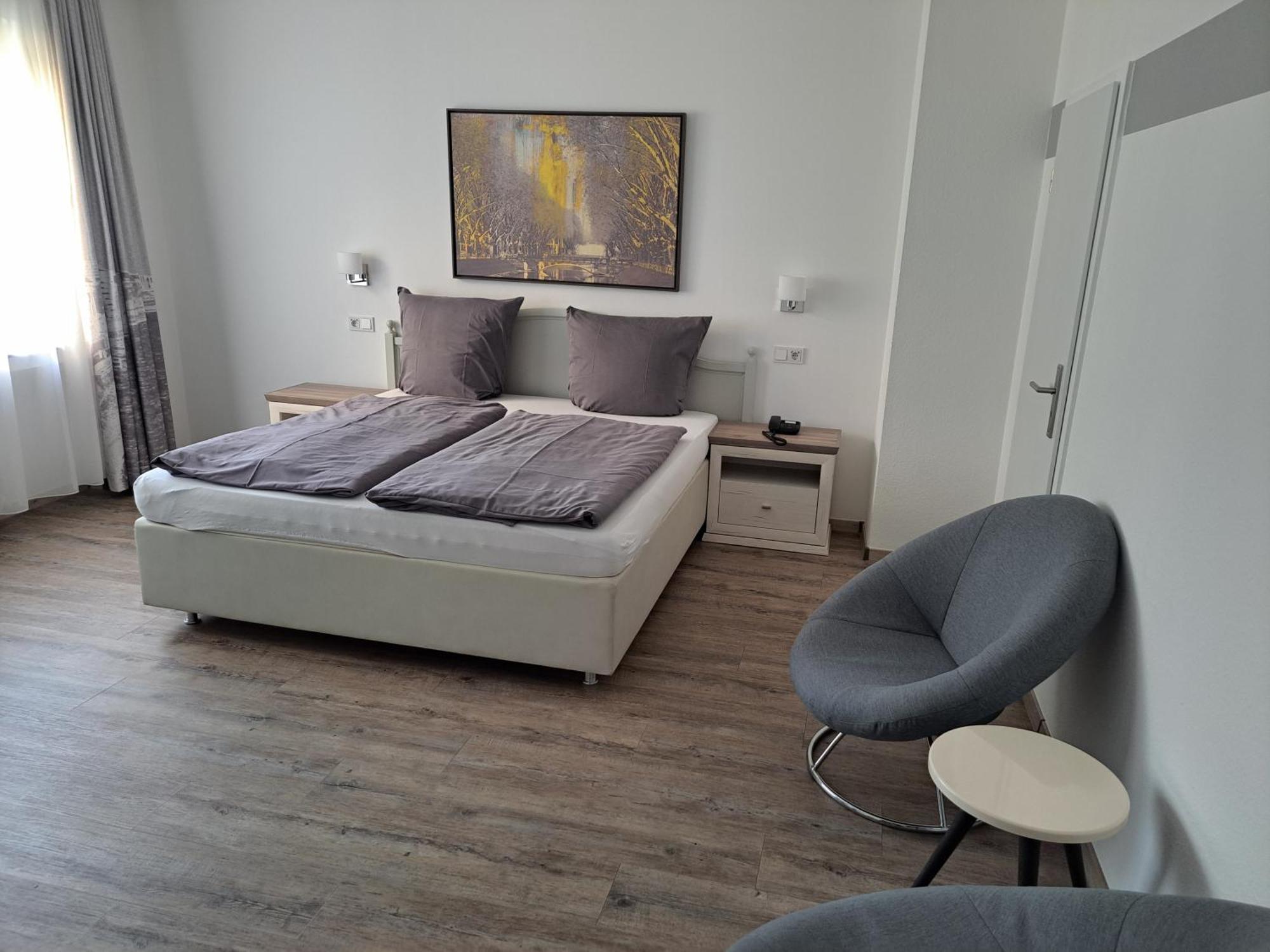 Hotel Angerland Garni ラーティンゲン エクステリア 写真